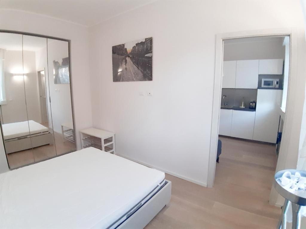 Easy Room Italy Milánó Kültér fotó