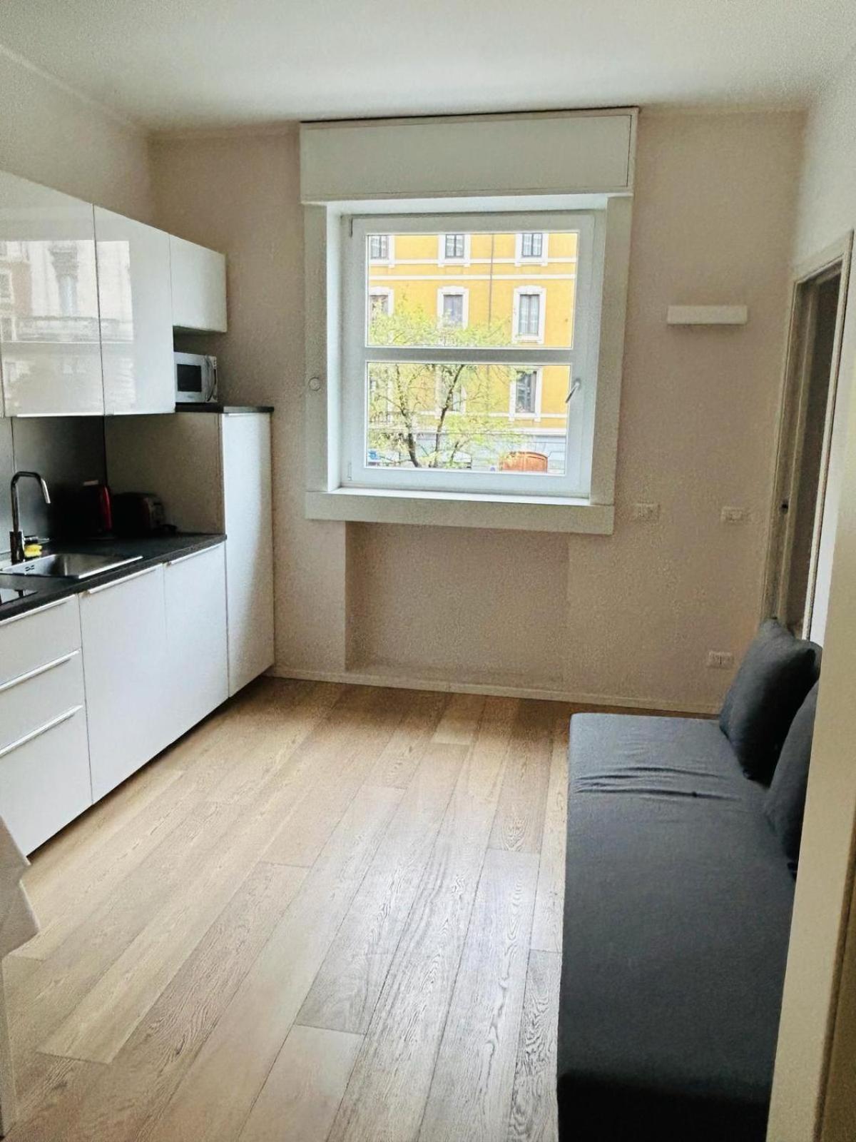 Easy Room Italy Milánó Kültér fotó