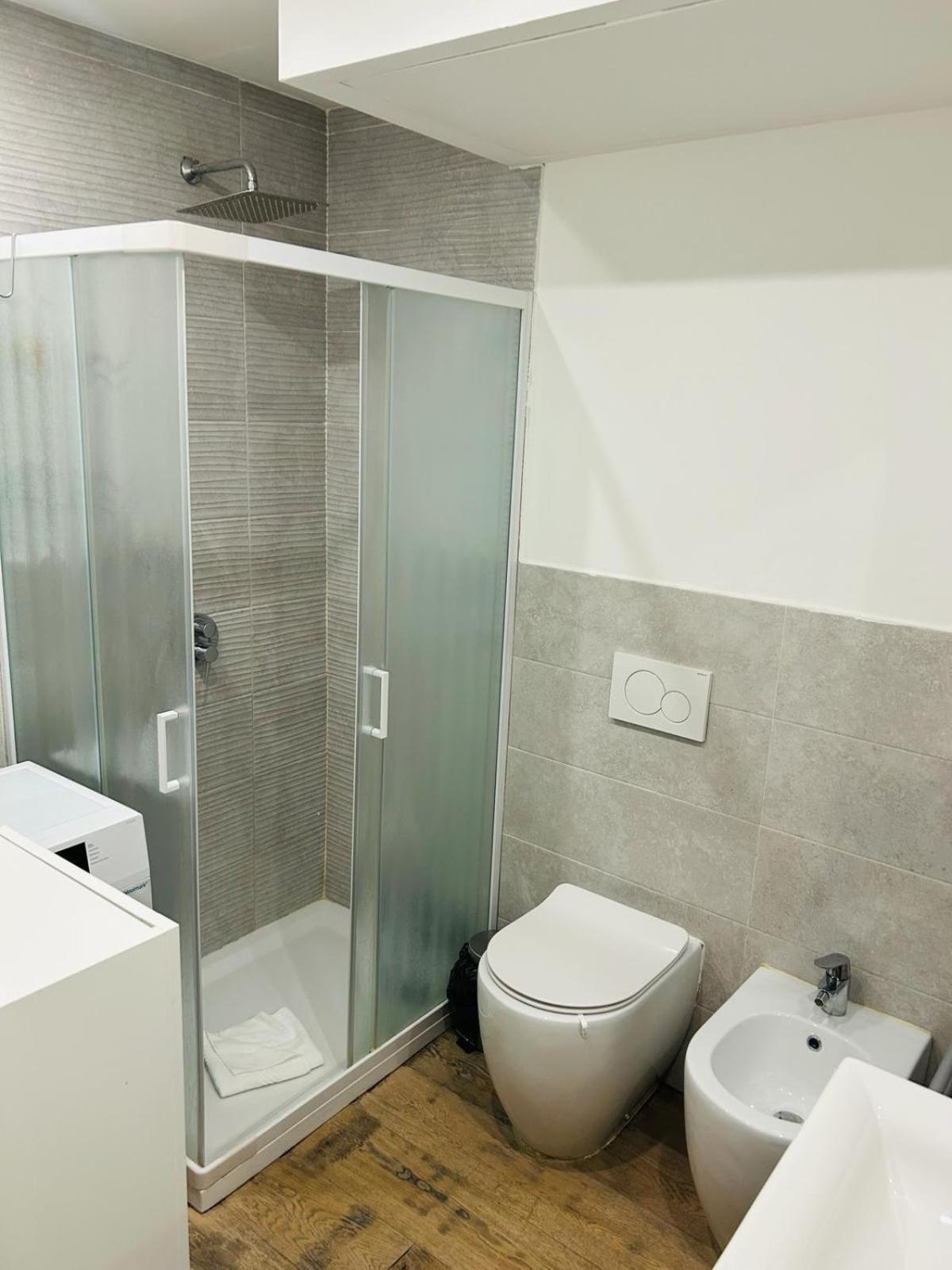Easy Room Italy Milánó Kültér fotó