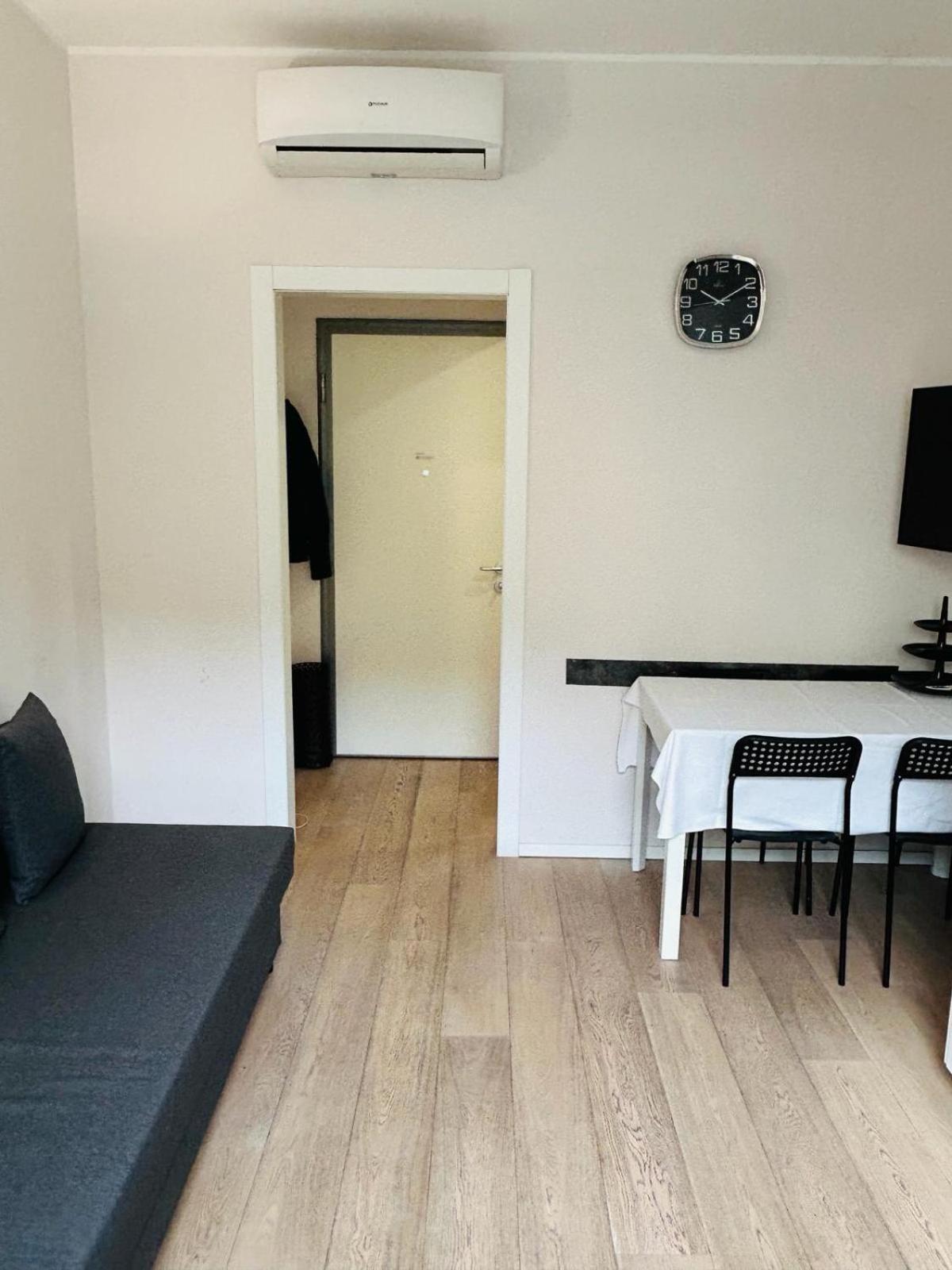 Easy Room Italy Milánó Kültér fotó